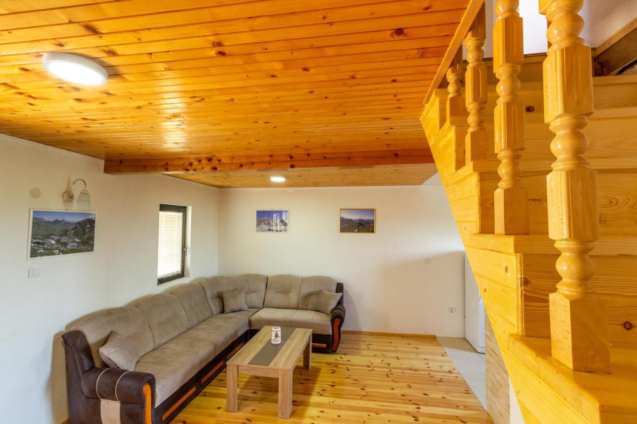 Guesthouse Wolf Zabljak  Exterior photo