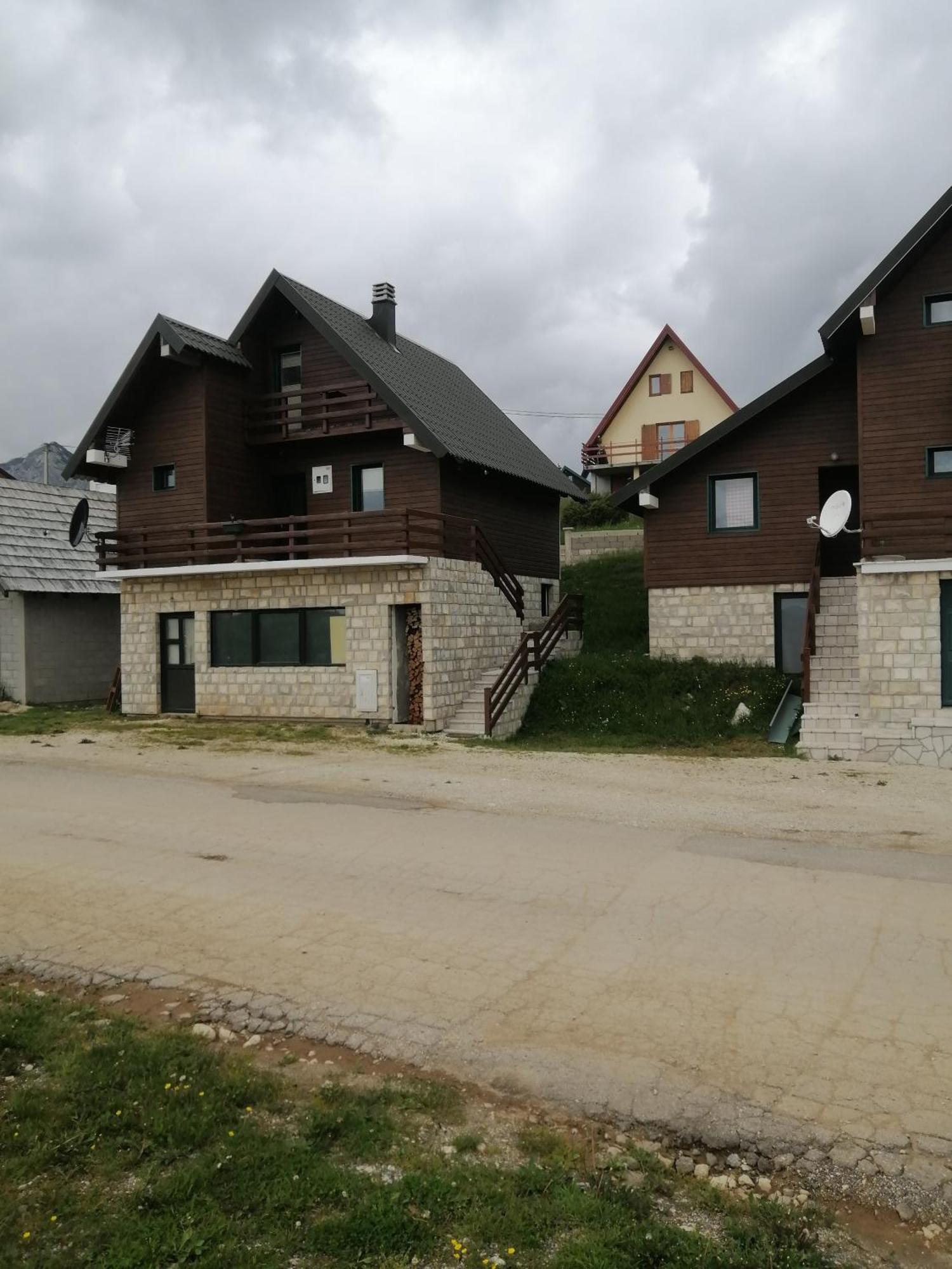 Guesthouse Wolf Zabljak  Exterior photo